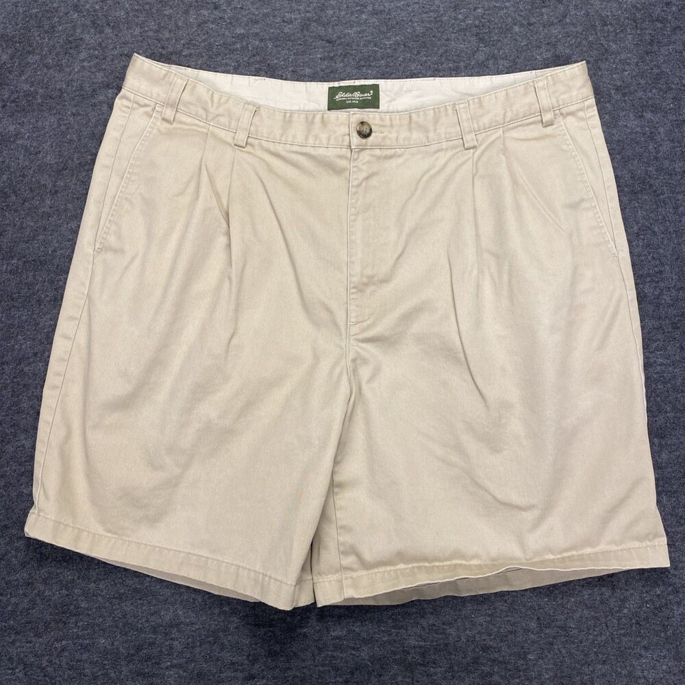 Eddie Bauer Shorts Mens 42 Khaki Tan Pleated Bermuda Chino Casual Outdoor Golf